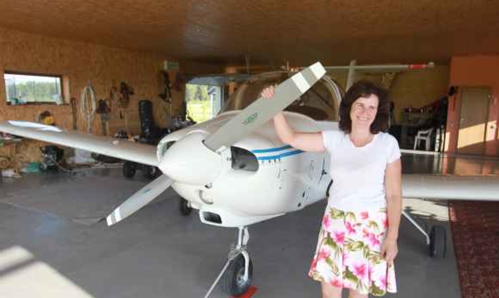 Aviacijos entuziastų bendruomenę kurianti L.Ramonienė tiki, kad gyventi šalia lėktuvo norės vis daugiau dangaus ir skraidymo mėgėjų. 