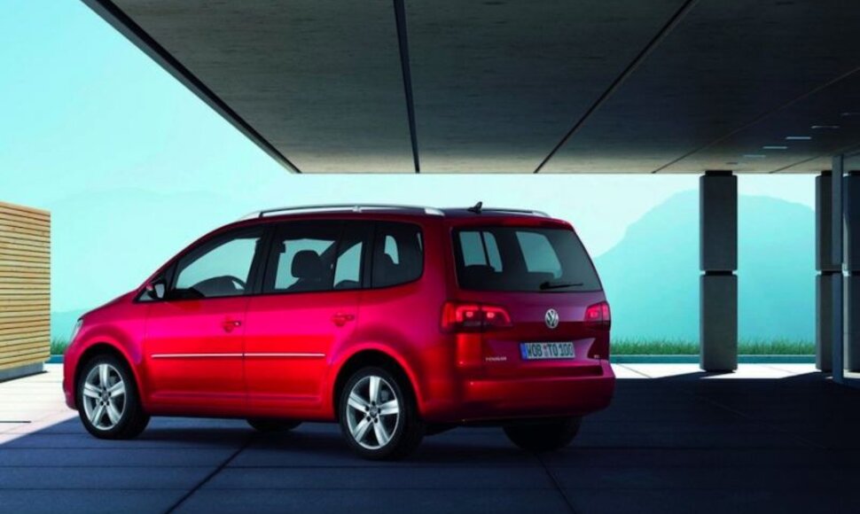 &bdquo;VW Touran&ldquo; supana&scaron;ėjo į brolius ir seseris
