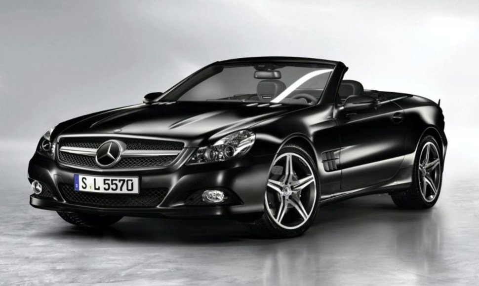 „Mercedes-Benz SL Night Edition“ – nakties paukštis