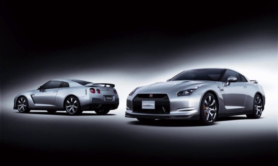 „Nissan GT-R“ – Godzilla atnaujintas