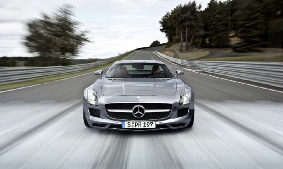 „Mercedes-Benz SLS AMG Gullwing“ – paslaptis atskleista