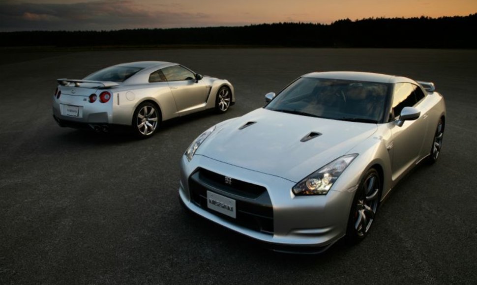 „Nissan GT-R“ – techniškai geriausias pasaulio metų automobilis