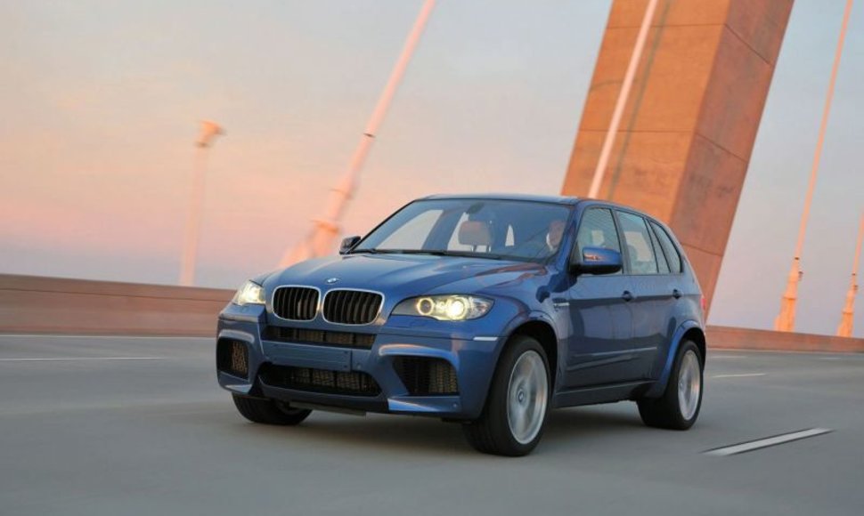 BMW X5 M – paskelbta oficiali informacija