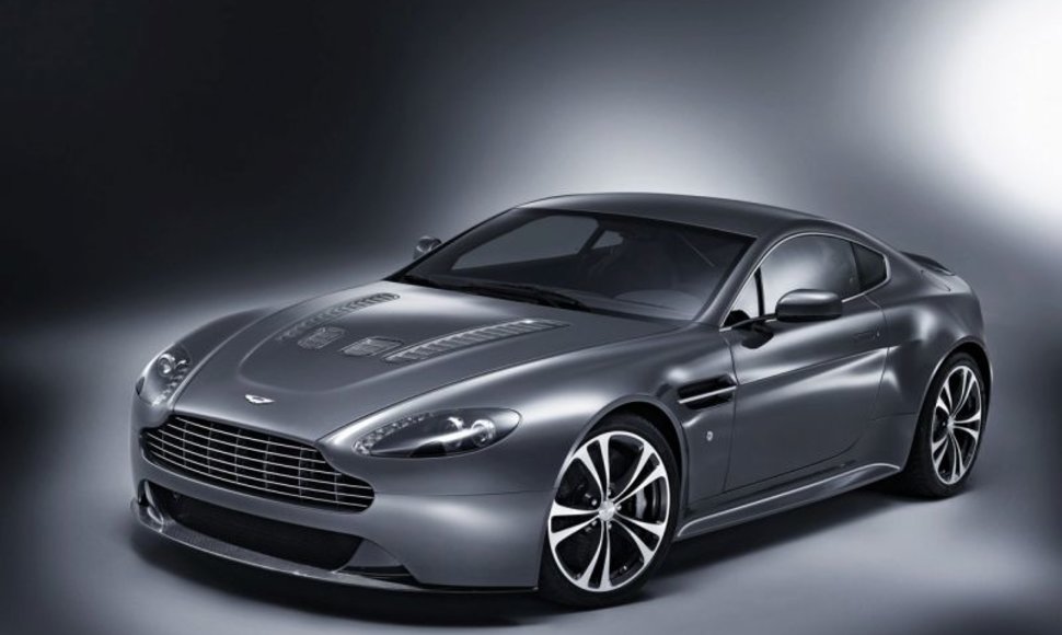 „Aston Martin V12 Vantage” – stilingas, galingas ir greitas