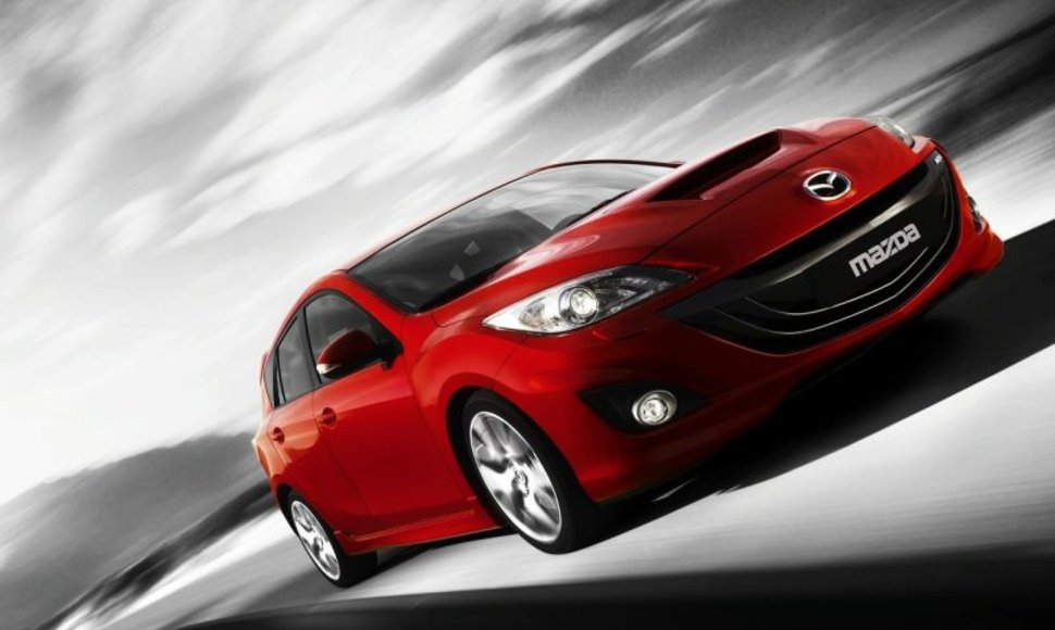 Dvi naujojo „Mazda 3“ versijos – MPS ir „i stop“