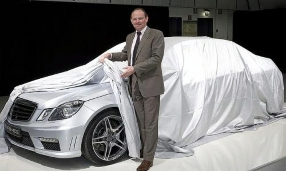 Paskelbta naujojo „Mercedes-Benz E63 AMG” užuomina