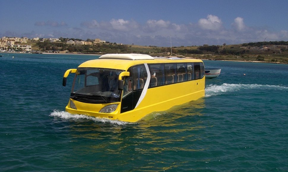 „AmphiCoach GTS-1“ – autobusas kelionei sausuma ir vandeniu