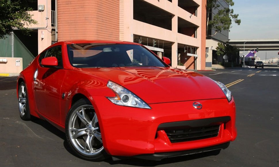 „Nissan 370Z“ pastebėtas Los Andželo gatvėse