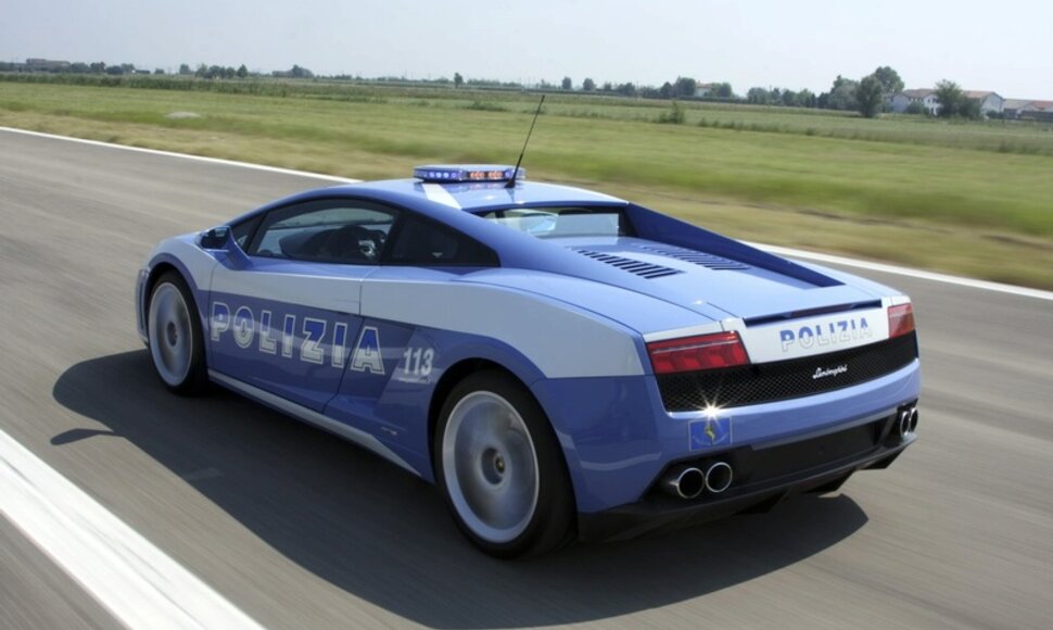Italijos policija vairuos &bdquo;Lamborghini Gallardo LP560-4&rdquo;