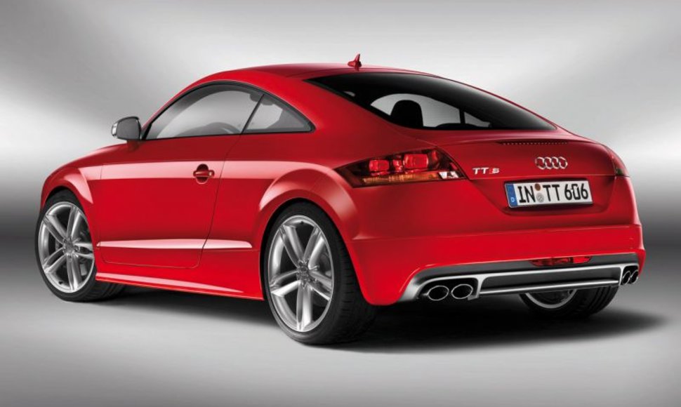 „Audi TT RS“ – su 5 cilindrų varikliu