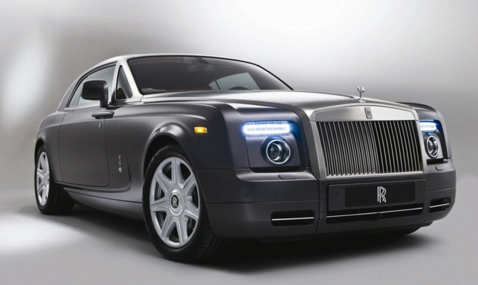 Atskleista „Rolls-Royce Phantom Coupe“ išvaizda