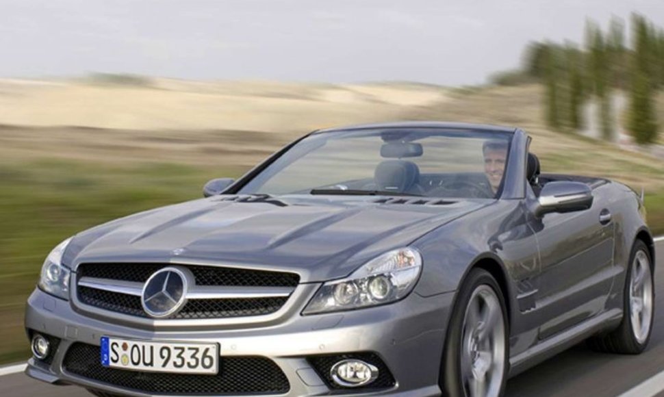 Naujasis „Mercedes-Benz SL“ turėtų pasirodyti 2009 metais