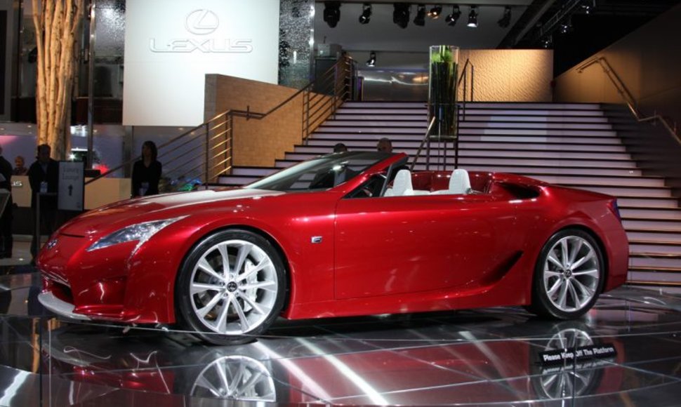 Pristatytas „Lexus LF-A Roadster“ koncepcinis modelis