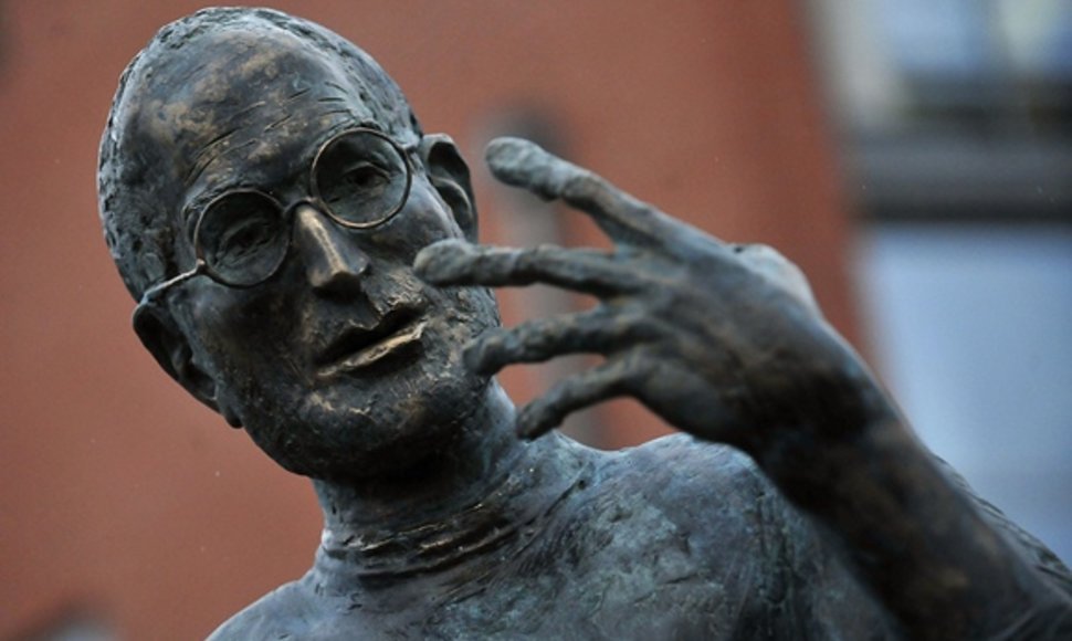 Steve'o Jobso bronzinė statula