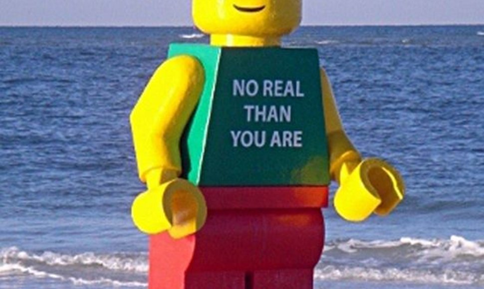 Gigantiškas „Lego“ žmogeliukas 