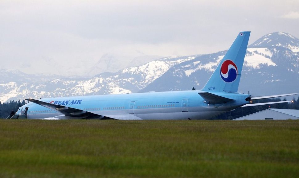 „Korean Air“ lėktuvas Kanados karinėje bazėje