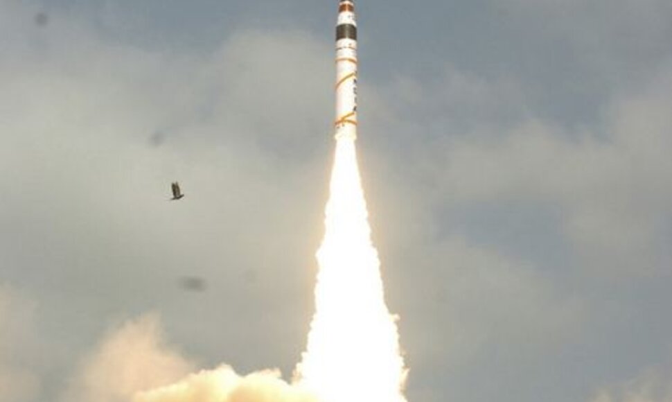 „Agni V“ balistinės raketos startas