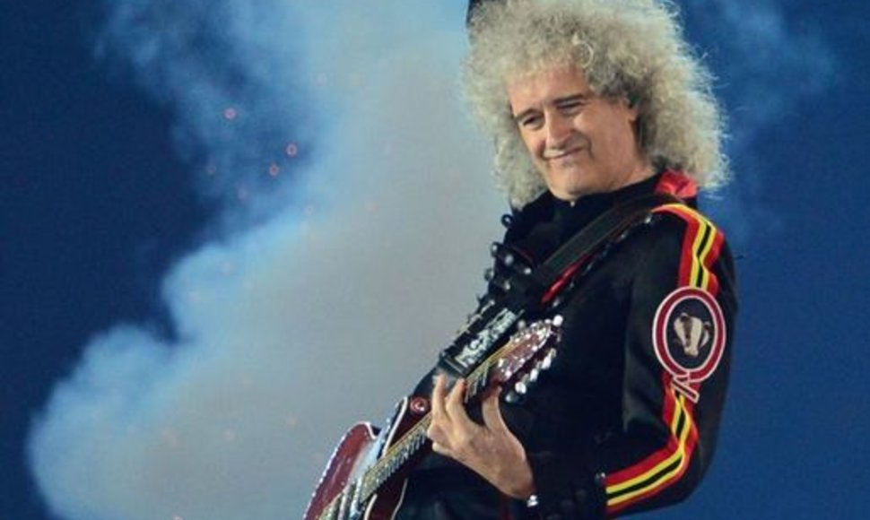 „Queen“ gitaristas Brianas May