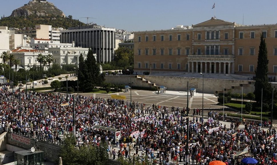 Protestuotojai prie Graikijos parlamento