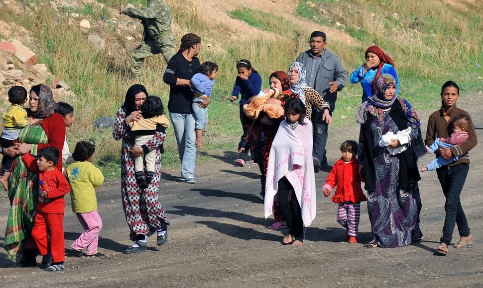 Žmonės masiškai bėga iš Sirijos
