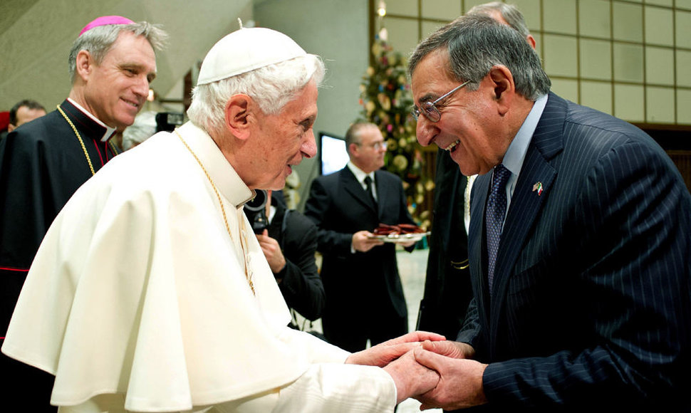 Popiežius Benediktas XVI ir JAV gynybos sekretorius Leonas Panetta