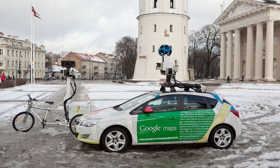 „Google Street View“ dviratis ir automobilis