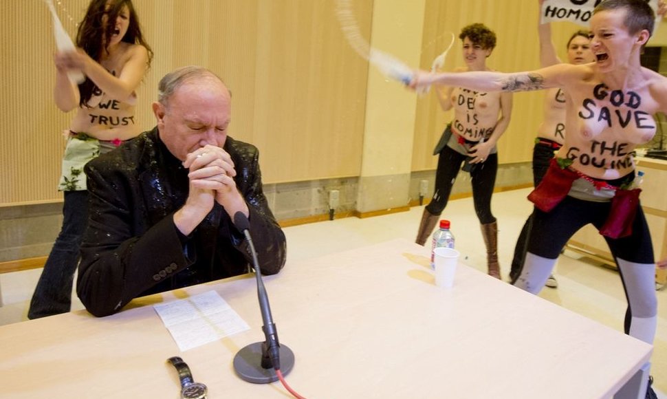 „Femen“ aktyvisčių protestas Briuselio universitete