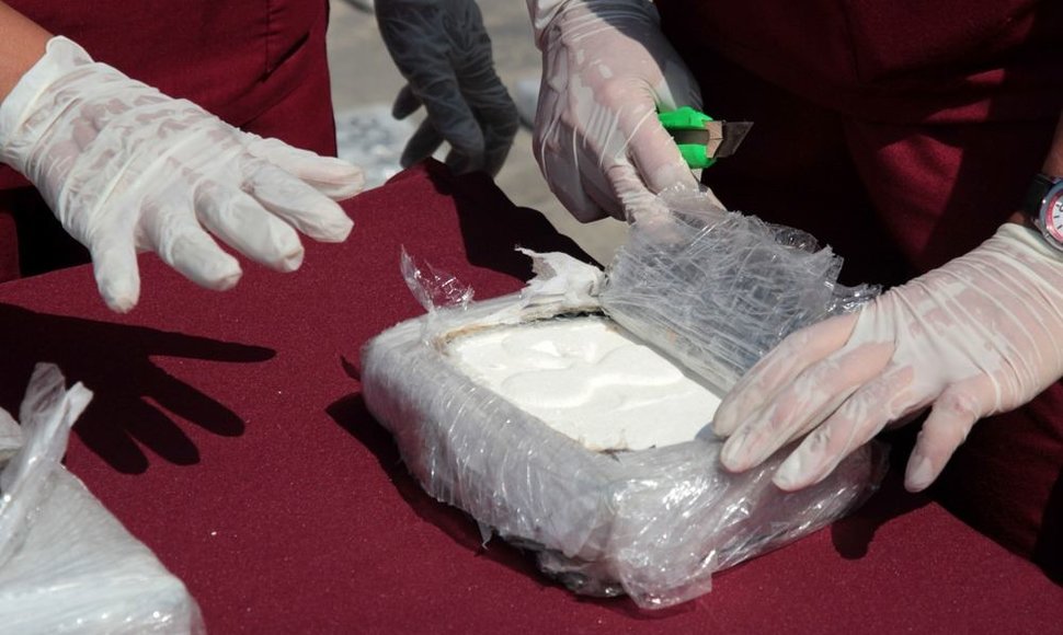 Tikrinamas Venesueloje konfiskuotas kokainas