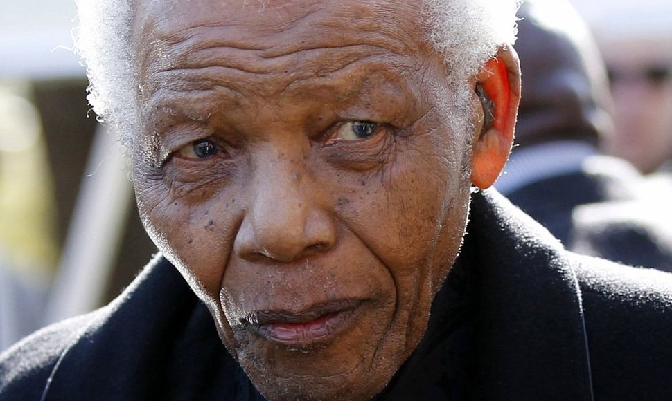 Nelson Mandela (2010 m.) 23