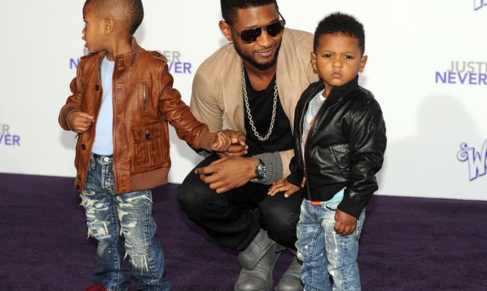 Usheris su savo vaikais