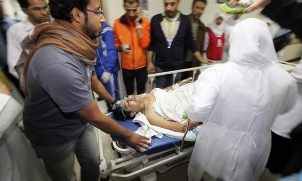 Į ligoninę atvežtas sužeistas protestuotojas