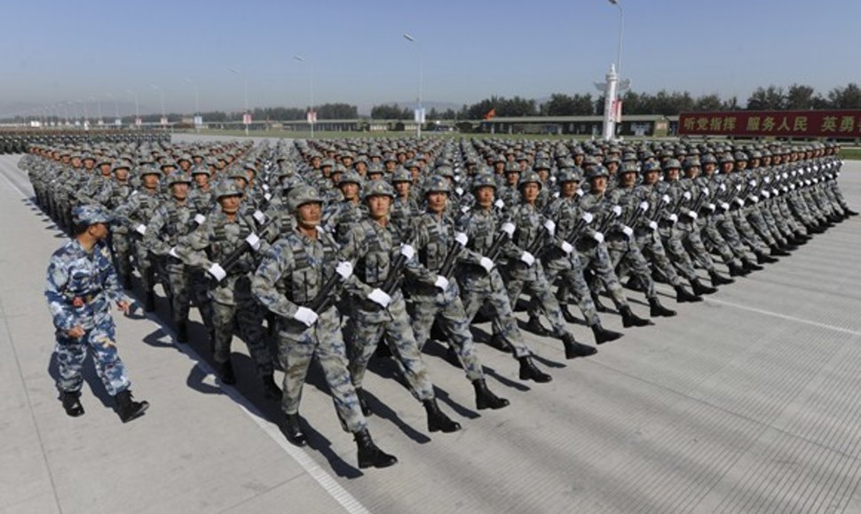 Kinijos armijos karių paradas