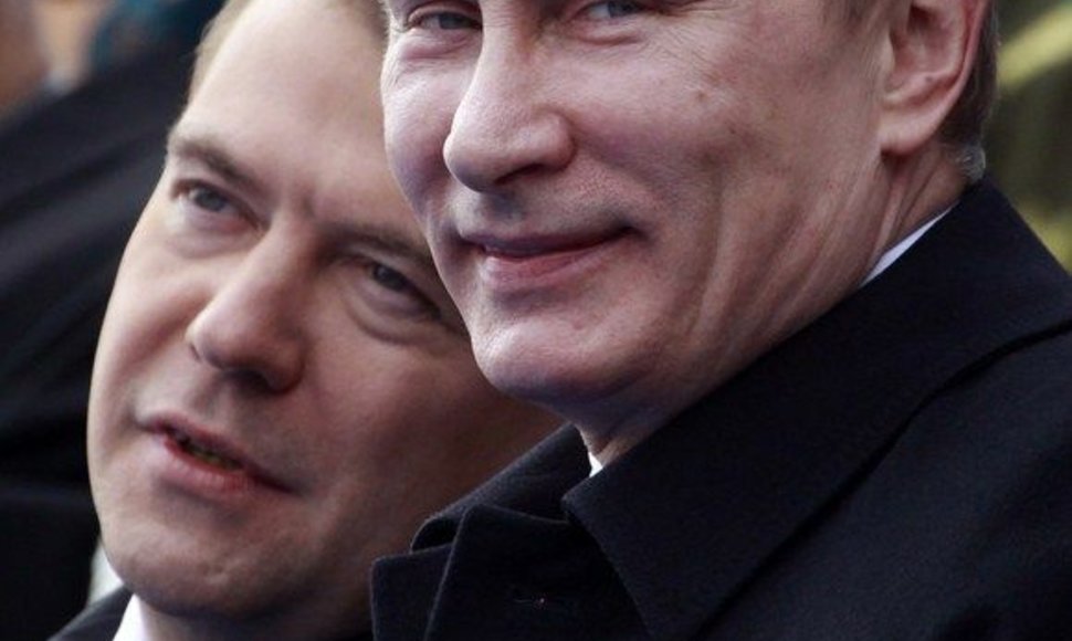 Dimitrijus Medvedevas ir Vladimiras Putinas