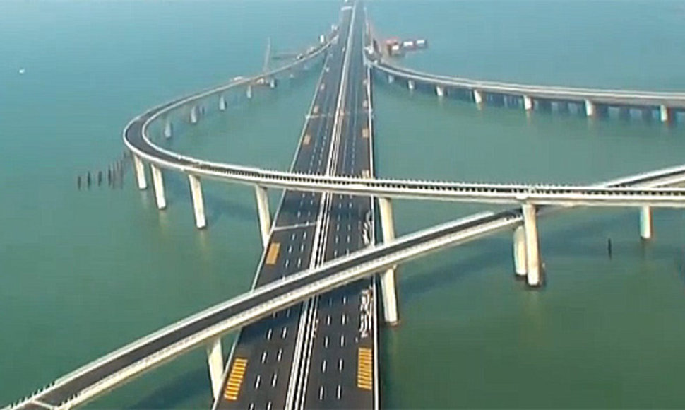 „Jiaozhou“ jūrinis tiltas