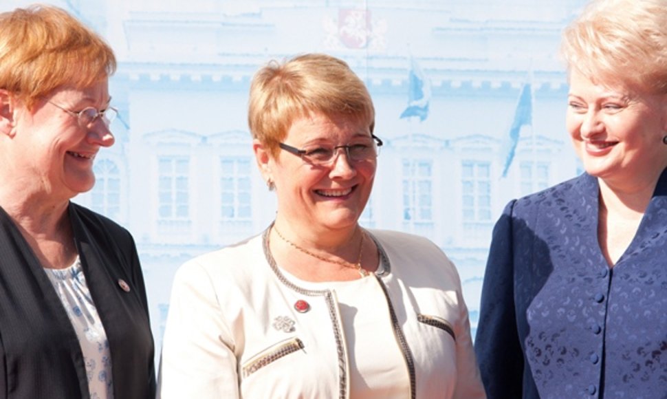 Suomijos prezidentė Tarja Halonen (kairėje), Švedijos energetikos ministrė Maud Olofsson (centre) ir Lietuvos prezidentė Dalia Grybauskaitė