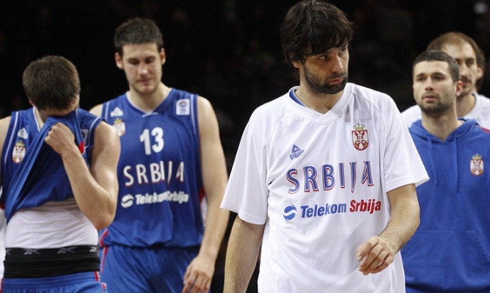 Serbijos krepšininkai po rungtynių su slovėnais