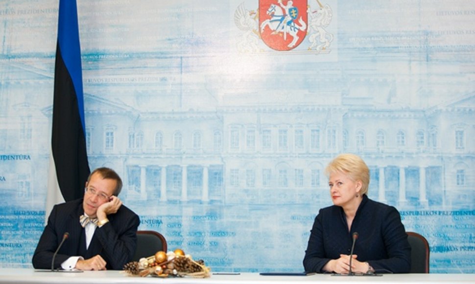 Estijos prezidentas Toomas Hendrikas Ilvesas ir Lietuvos prezidentė Dalia Grybauskaitė