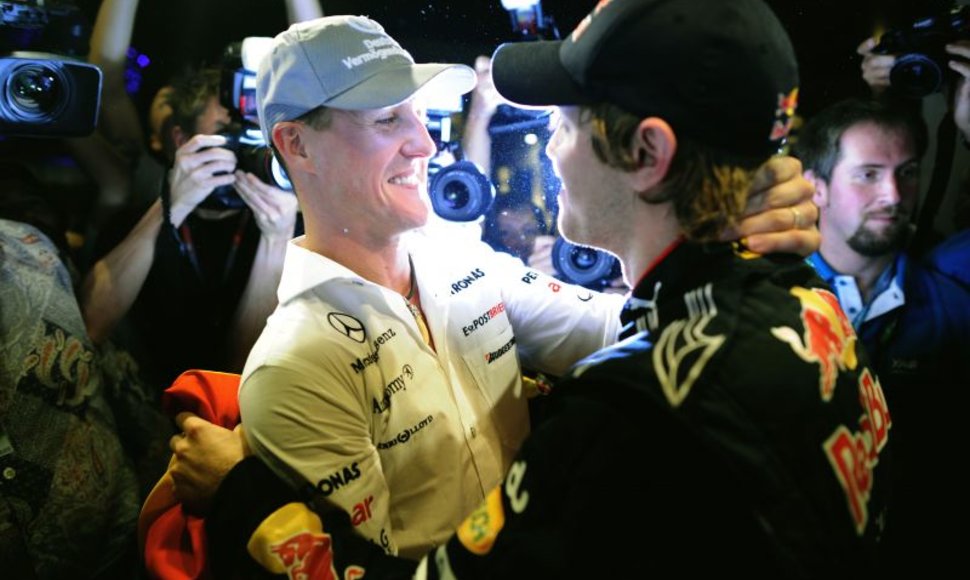 M.Schumacheris sveikina savo tautietį iškovojusį čempiono titulą