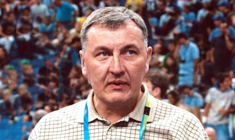 Jono Kazlausko debiutas pažymėtas nesėkme.