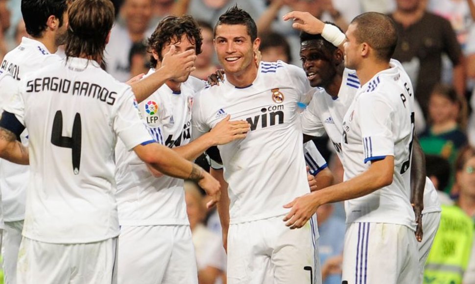 Cristiano Ronaldo su komandos draugais