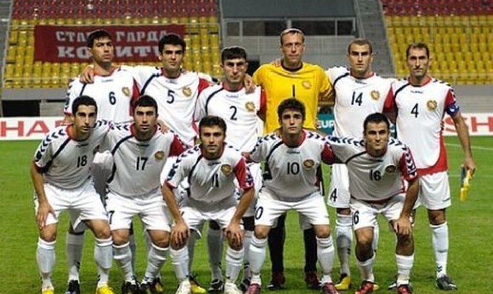 Armėnijos futbolo rinktinė