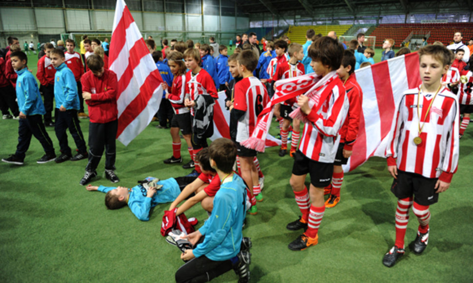 Tarptautinis vaikų futbolo turnyras S.Ramelio taurei laimėti Vilniuje.
