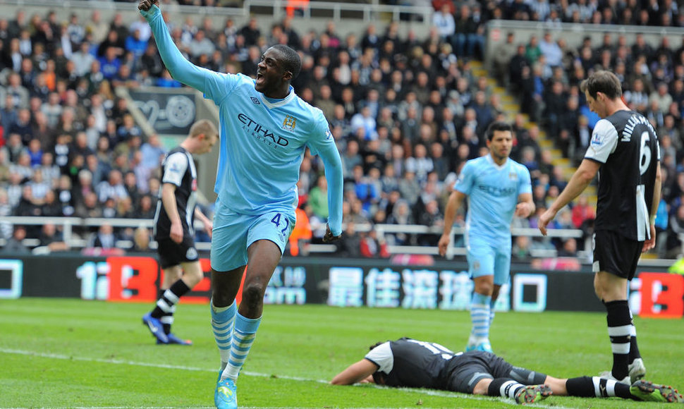 Yaya Toure dublis padovanojo komandai pergalę ir čempiono titulą