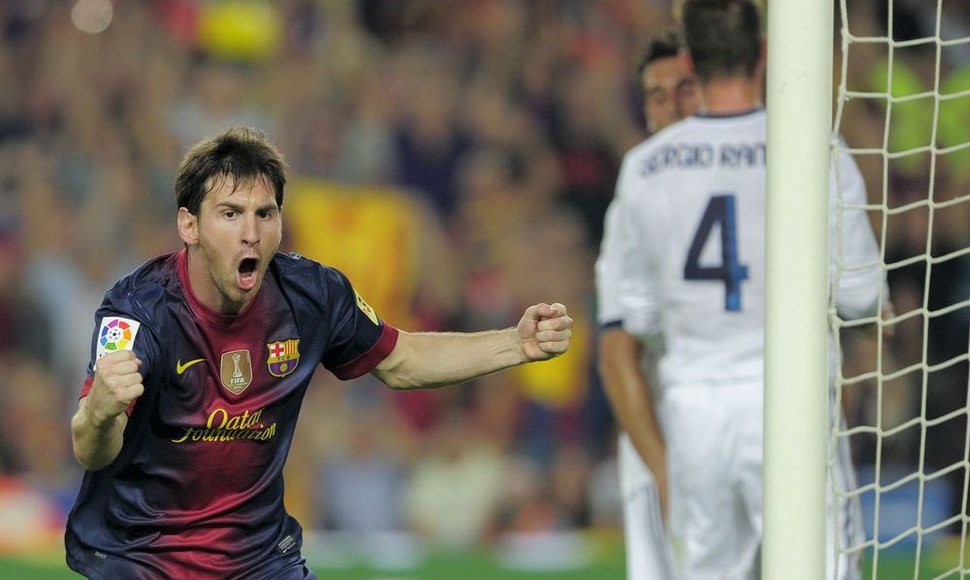 Lionelis Messi po įvarčio 31-ą min.
