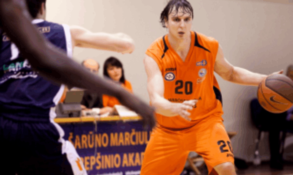 Evaldas Baniulis pelnė 22 taškus ir atkovojo 10 kamuolių