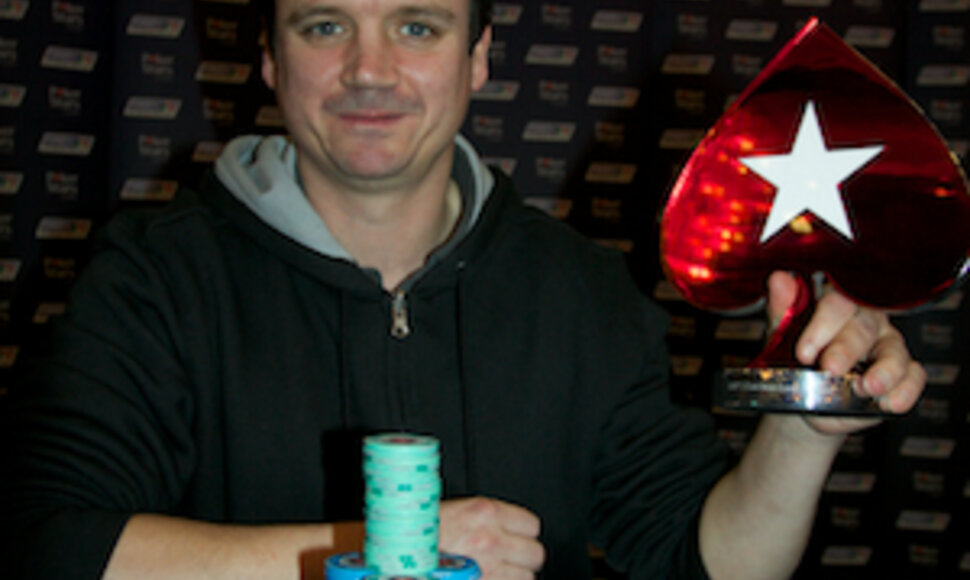 Thomas Finneranas po keturias dienas trukusio pokerio mūšio iškovojo savo pirmąjį UKIPT trofėjų