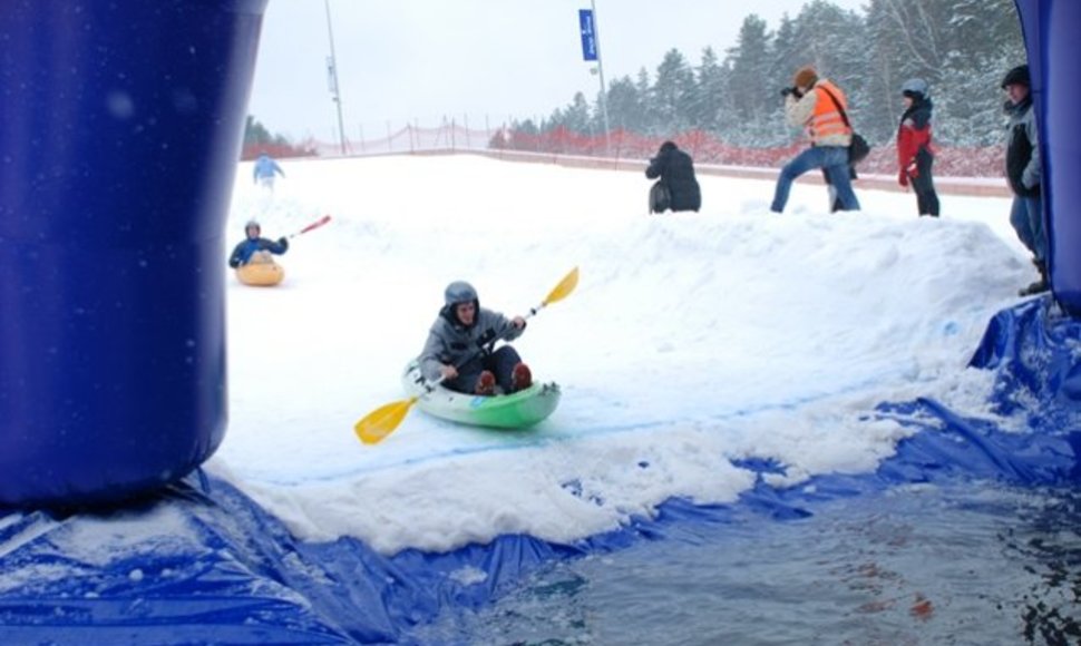 Į lenktynes „Snow Kaykak 2013“ atvyko beveik pusantro šimto dalyvių