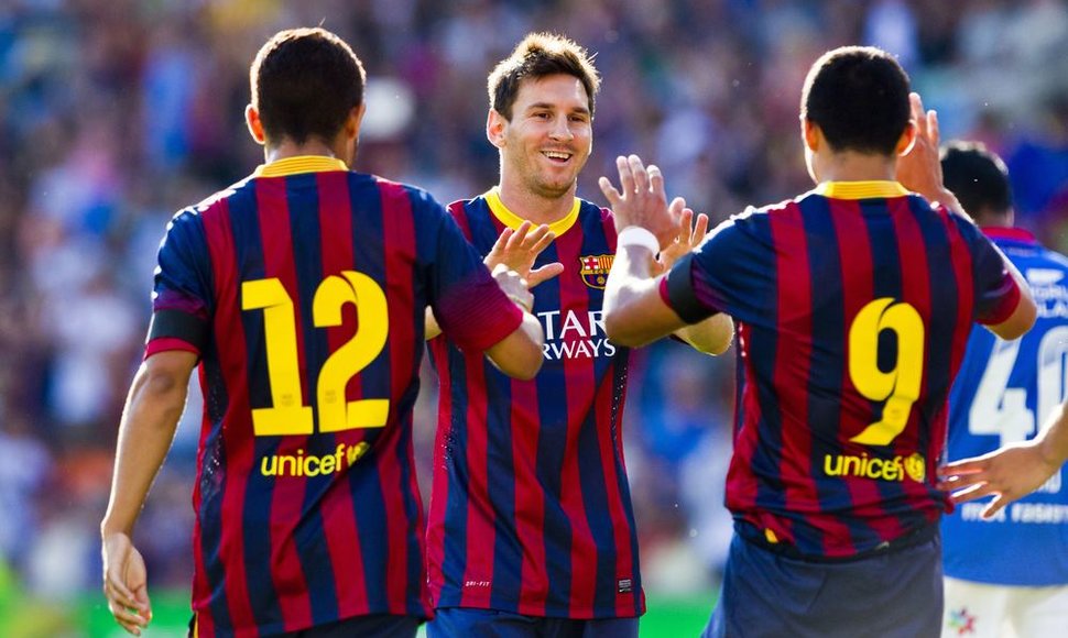 Lionelis Messi, Santosas ir Alexis Sanchezas