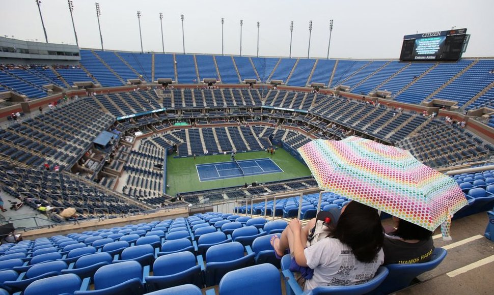 „US Open“ turnyre trečiadienį lijo lietus