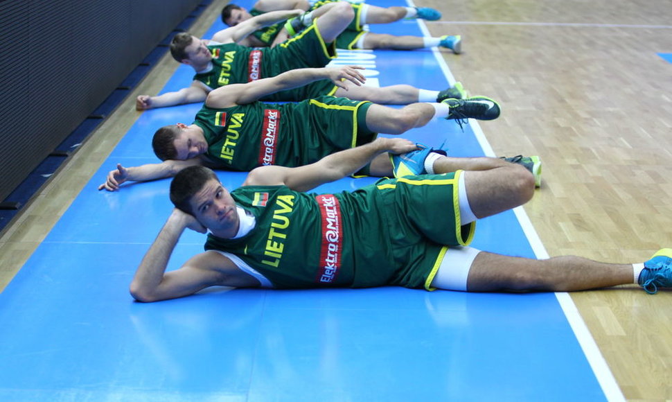 Lietuvos krepšininkai rytinėje treniruotėje